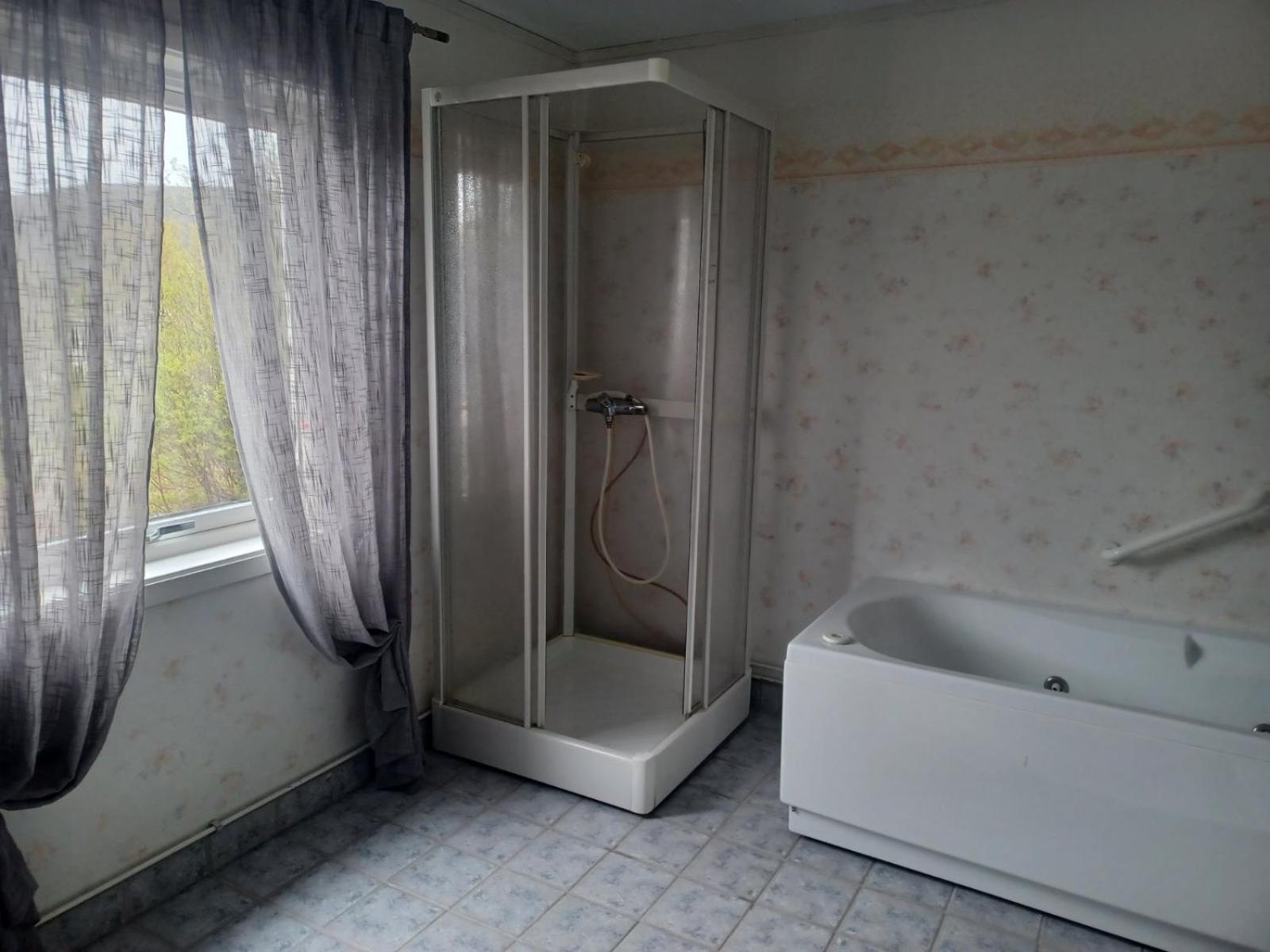 Great Guest House Natalie'S Skjervoy Екстериор снимка